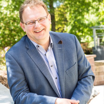Porträtfoto Peter Bauer